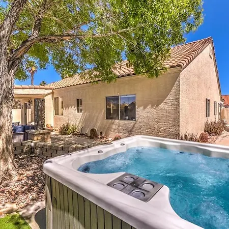 Family Fun For Everyone In Las Vegas- 4 Bedrooms, Billiards, Game Room